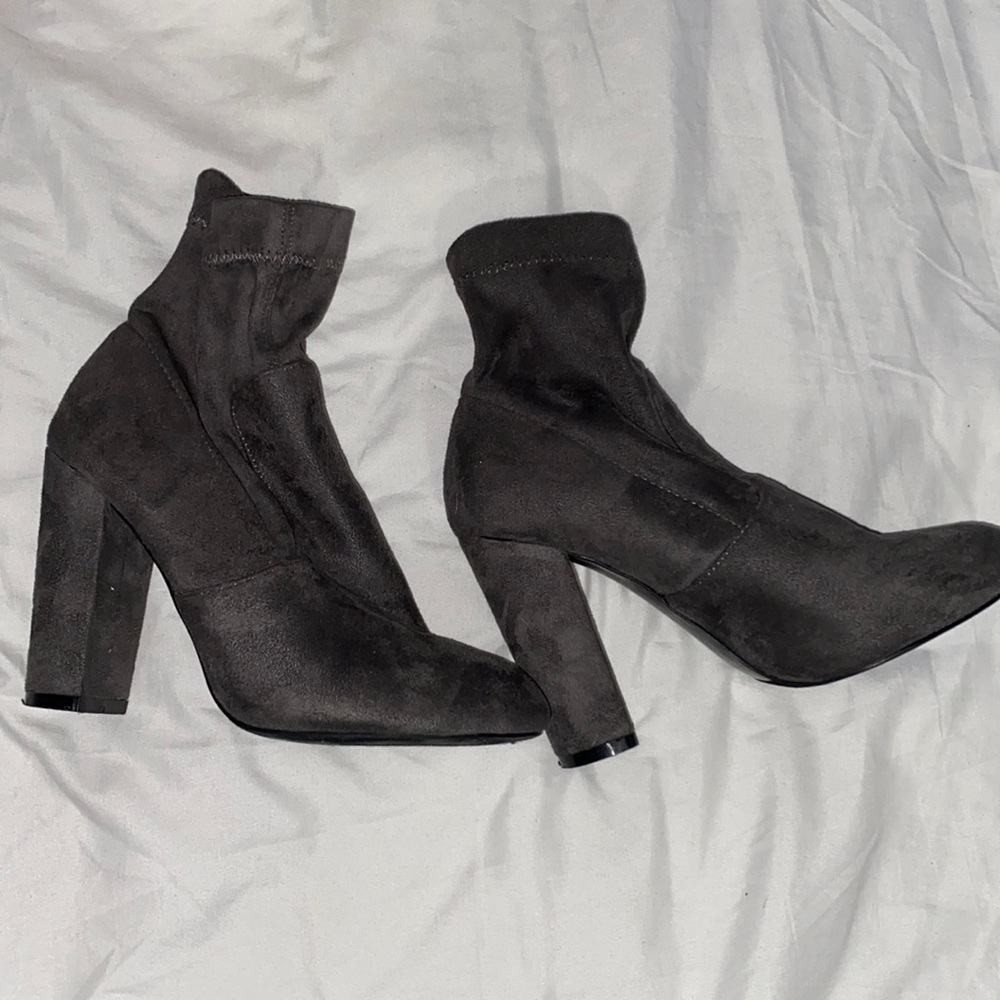 Gray Booties | MAKE ME OFFERS